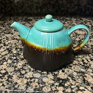 Baum Bros teapot